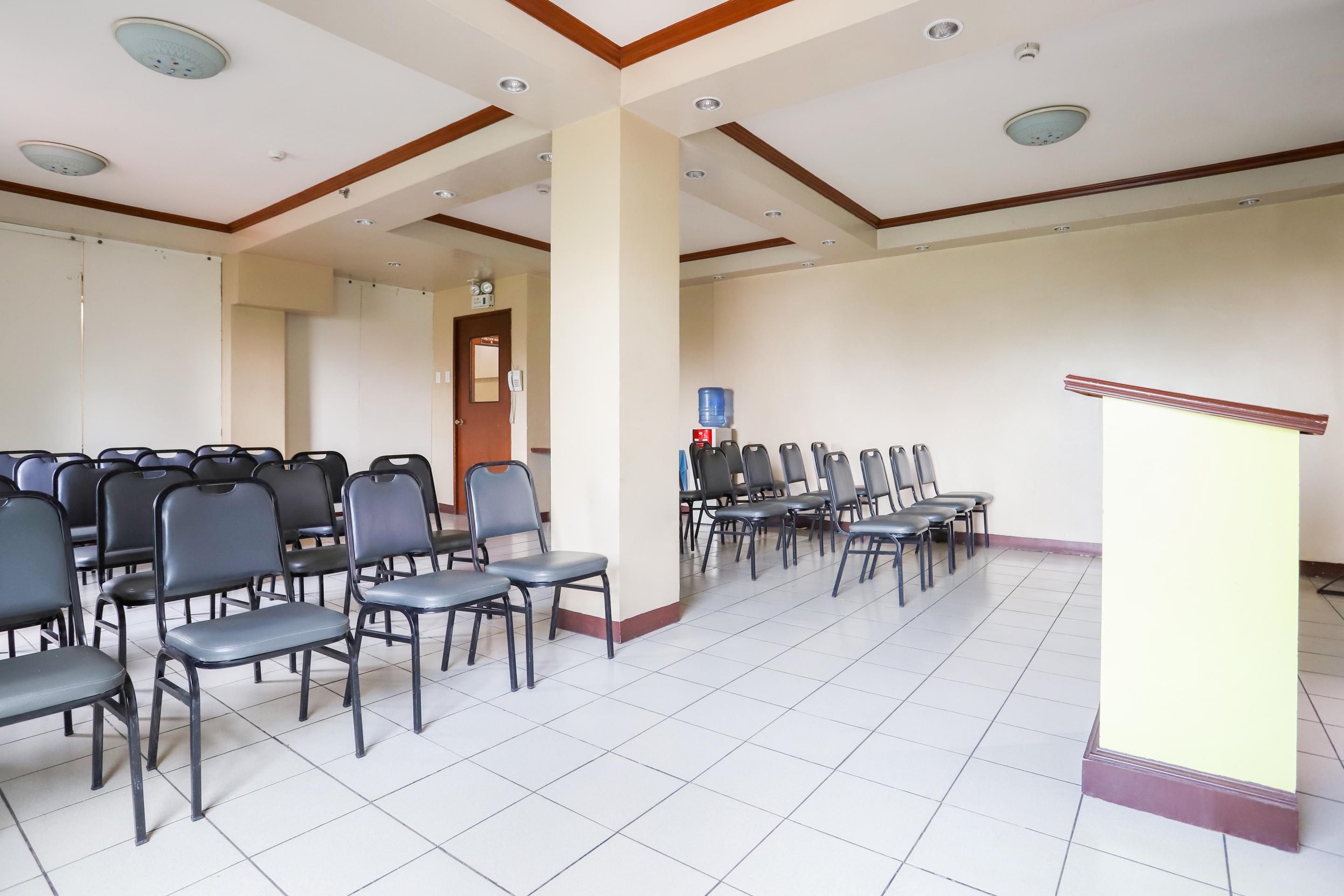 Oyo 210 Apple Tree Suites Cebu Exterior foto